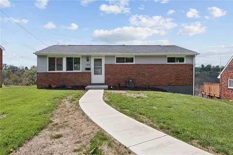 755 Cottonwood Dr, Monroeville, PA 15146