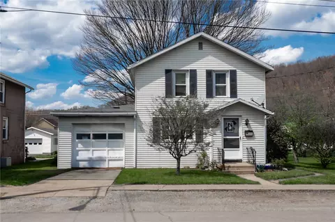 240 Morris St, Clymer, PA 15728