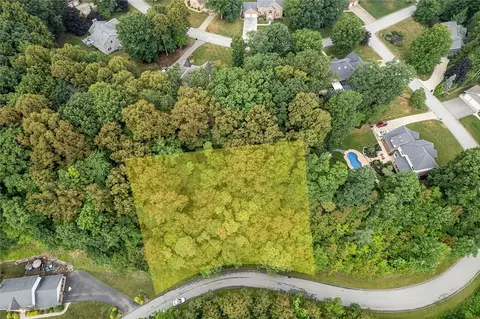 APT 23 Lot Timberland Dr, Greensburg, PA 15601