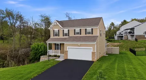 959 New Hope Dr, Irwin, PA 15642
