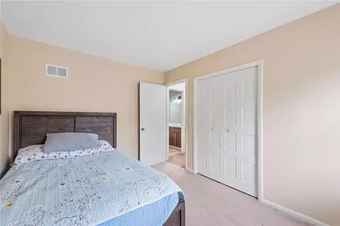 Bedroom - 110 Georgetown Ln, Export, PA 15632 photo 4 of 6