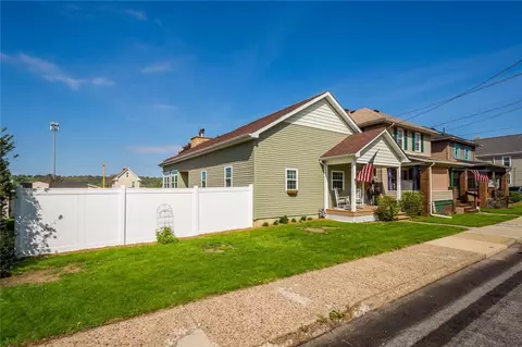 233 N 18th Ave, New Brighton, PA 15066
