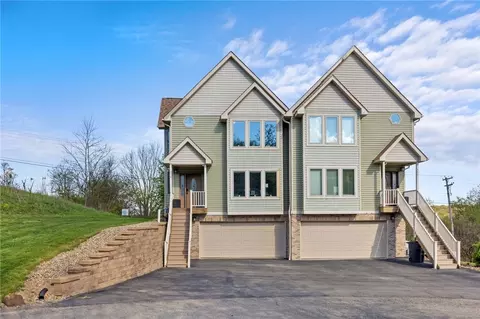 372 Cherokee Dr, Beaver Falls, PA 15010