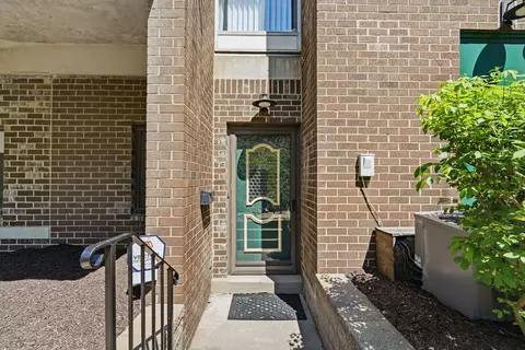 4007 Charlemagne, Pittsburgh, PA 15237