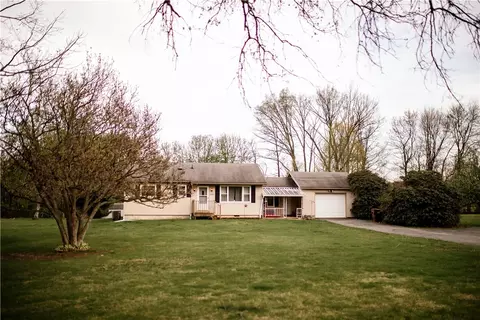 2667 Leesburg Volant Rd, Volant, PA 16156