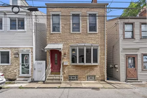 2311 Larkins Way, Pittsburgh, PA 15203