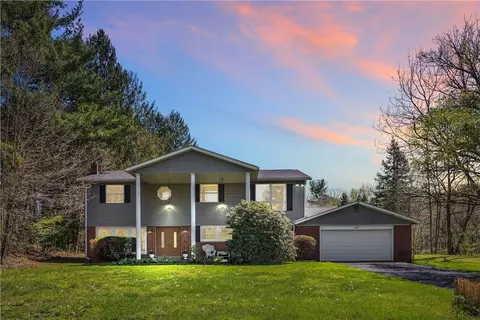 1217 Lovi Rd, Freedom, PA 15042