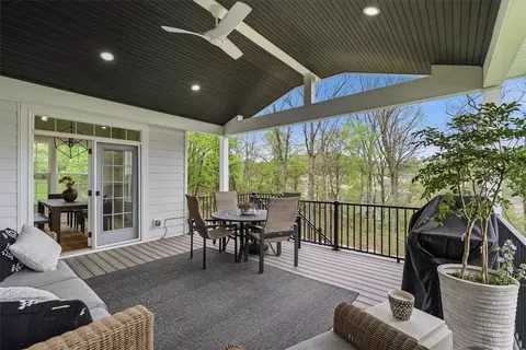 Exterior - 333 Crest Ln, Mars, PA 16046 photo 3 of 4