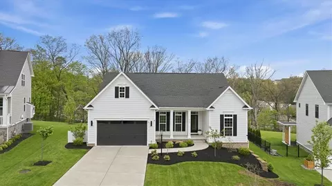 333 Crest Ln, Mars, PA 16046