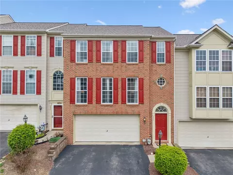 204 Blue Grass Cir, Monroeville, PA 15146