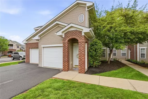 910 Stockton Rdg, Cranberry Township, PA 16066