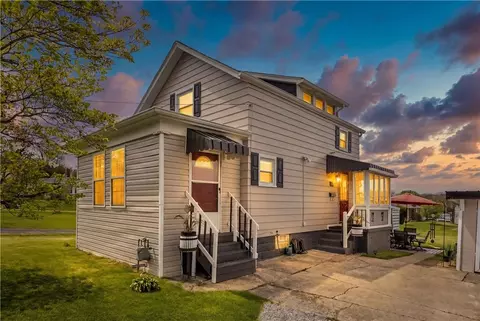 210 First Ave, Belle Vernon, PA 15012
