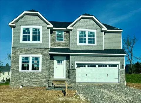 7011 Jones Ln, Mars, PA 16046