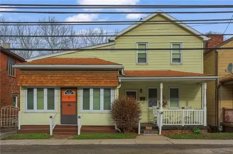 15 Ambridge Ave, Ambridge, PA 15003
