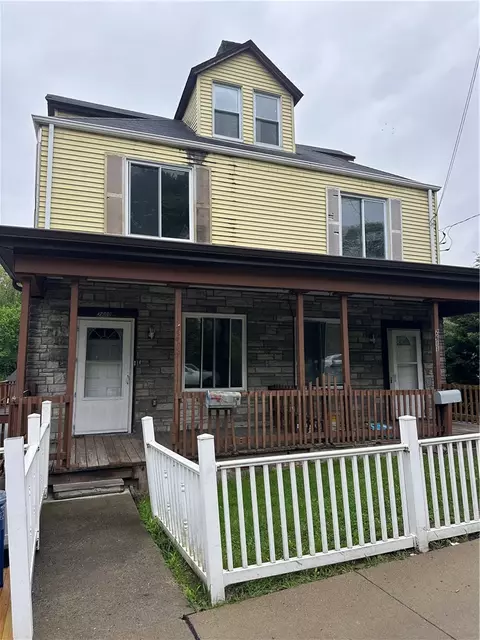 2611-2609 S 18th St, Pittsburgh, PA 15210