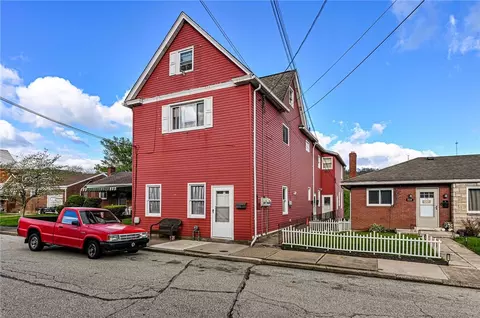 222 Adrian Ave, Trafford, PA 15085