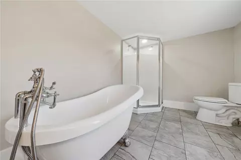 Bath - 1856 Dime Rd, Vandergrift, PA 15690 photo 3 of 4