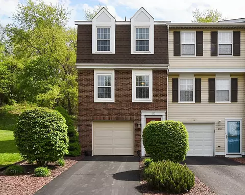 612 Lexington Dr, Aliquippa, PA 15001