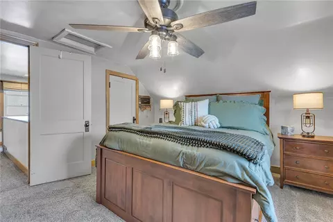 Bedroom - 1024 Nimick Ave, Monaca, PA 15061 photo 3 of 5