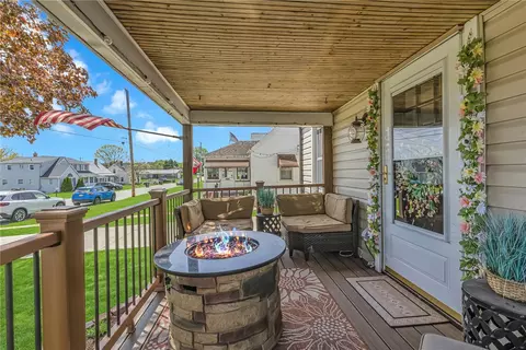 Exterior - 1024 Nimick Ave, Monaca, PA 15061 photo 7 of 9