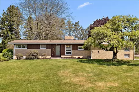 123 Central Dr, Butler, PA 16001