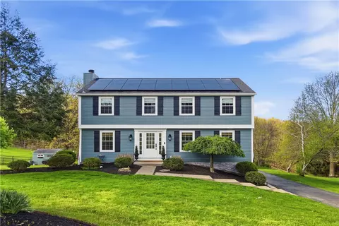 58 Canter Dr, Sewickley, PA 15143