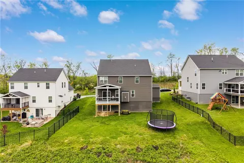 View/Area - 353 Crossing Dr, Eighty Four, PA 15330 photo 1 of 5