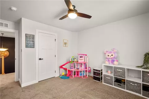 Bedroom - 353 Crossing Dr, Eighty Four, PA 15330 photo 6 of 8