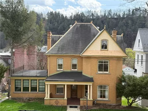 615 Hill St, Emlenton, PA 16373