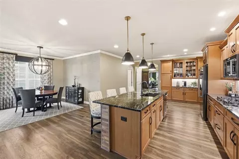 Kitchen - 401 Northview Dr, Harmony, PA 16037 photo 4 of 4