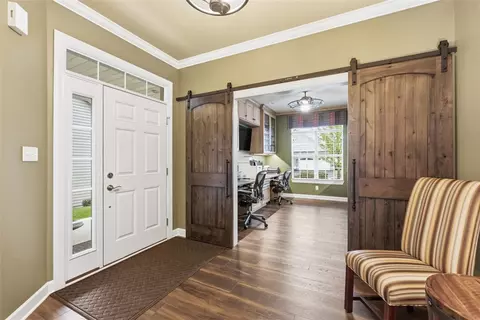 Entry Way - 401 Northview Dr, Harmony, PA 16037 photo 1 of 4