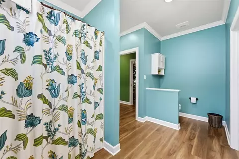 Bath - 401 Northview Dr, Harmony, PA 16037 photo 3 of 5