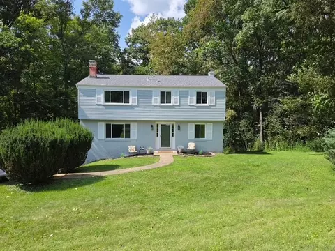 111 Greyfriar Dr, Pittsburgh, PA 15215