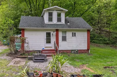 450 Coal Hollow Rd, Verona, PA 15147