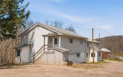 767-779 Glade City Rd, Meyersdale, PA 15552