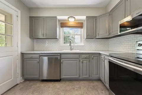 Kitchen - 3237 Apache, Pittsburgh, PA 15241 photo 2 of 4