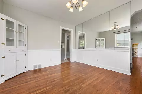 Living - 3237 Apache, Pittsburgh, PA 15241 photo 6 of 6