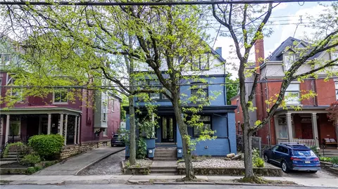 5820 Howe St, Pittsburgh, PA 15232