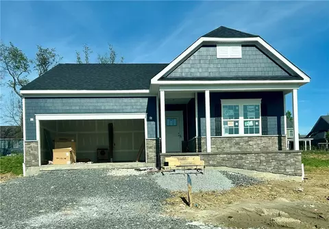 7007 Jones Ln, Mars, PA 16046