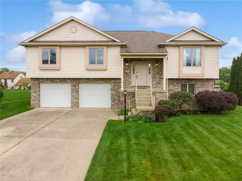 125 Cool Springs Ln, Harrison City, PA 15636