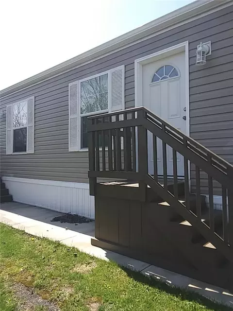 36 Leesburg Ct, Imperial, PA 15126