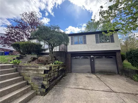 114 Pinoak Ln, Imperial, PA 15126