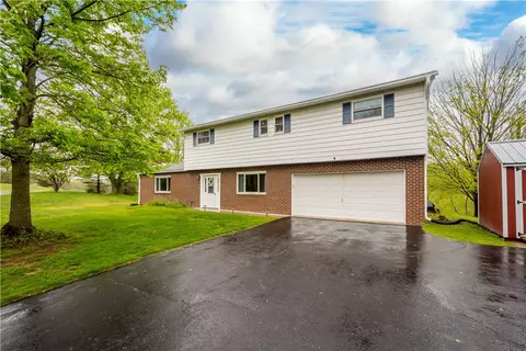 113 Mcginley Rd, Chicora, PA 16025
