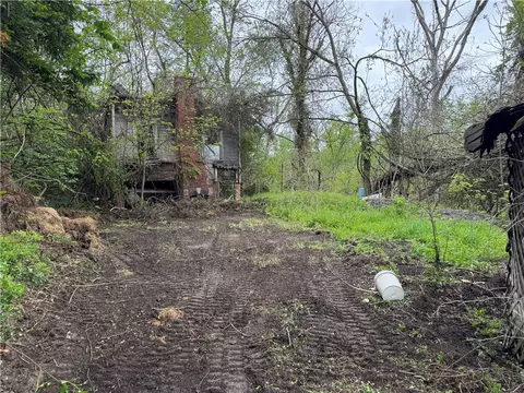 50 Terrace Dr, Charleroi, PA 15022