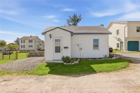 233 E Sanner St, Somerset, PA 15501