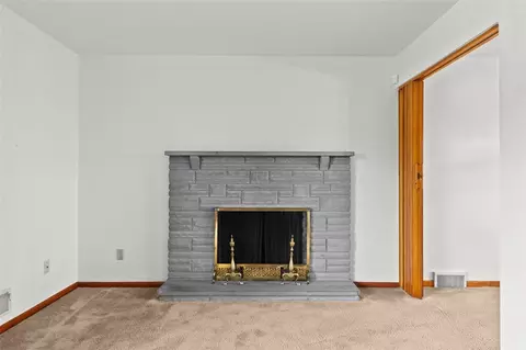 Living - 2602 Timothy Dr, Export, PA 15632 photo 3 of 3
