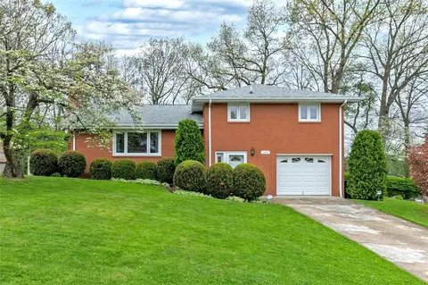 2602 Timothy Dr, Export, PA 15632