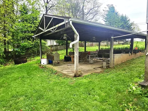 2880 Walters, Export, PA 15632 photo 6
