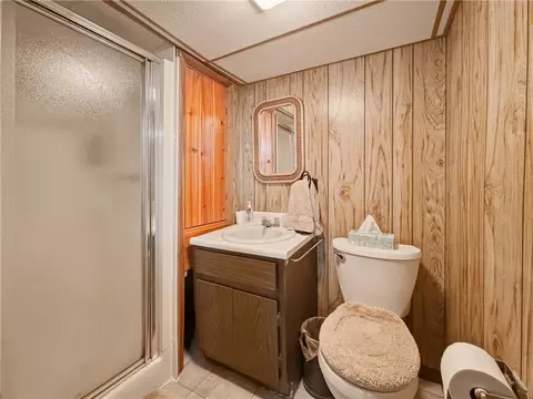 Bath - 506 Ruby St, Windber, PA 15963 photo 4 of 4