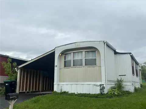 19 Roundtop Dr, Finleyville, PA 15332